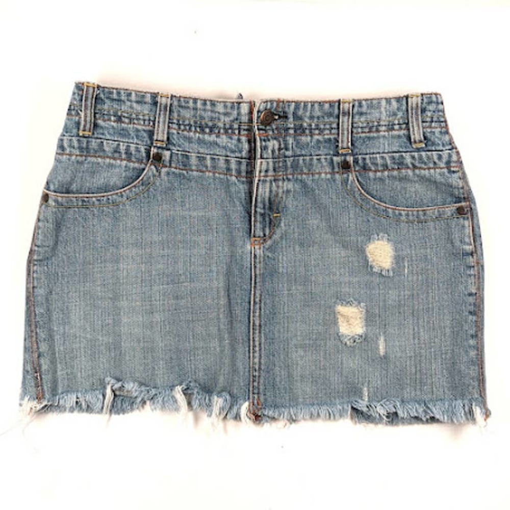 Y2K Low Rise Micro Mini Skirt Denim Jean Raw Hem Size 6